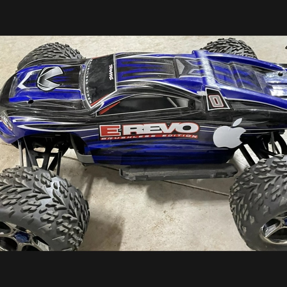 Traxxas E Revo 1/16 and 1/10 scale